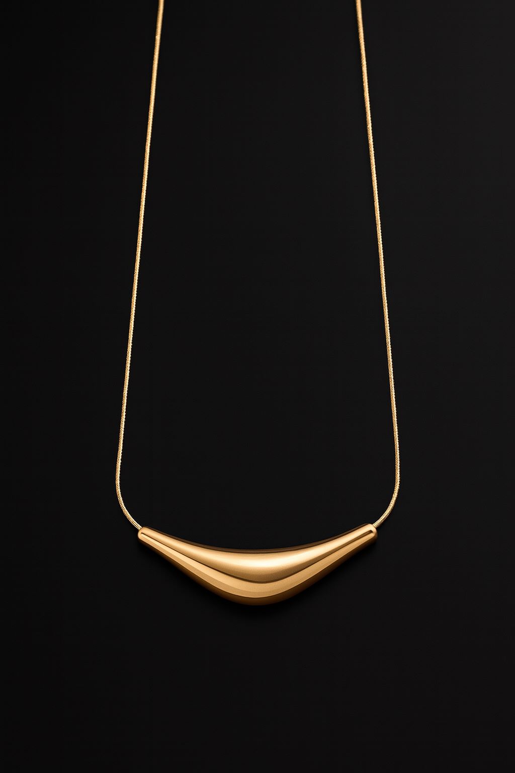 Auric Curve Neckpiece