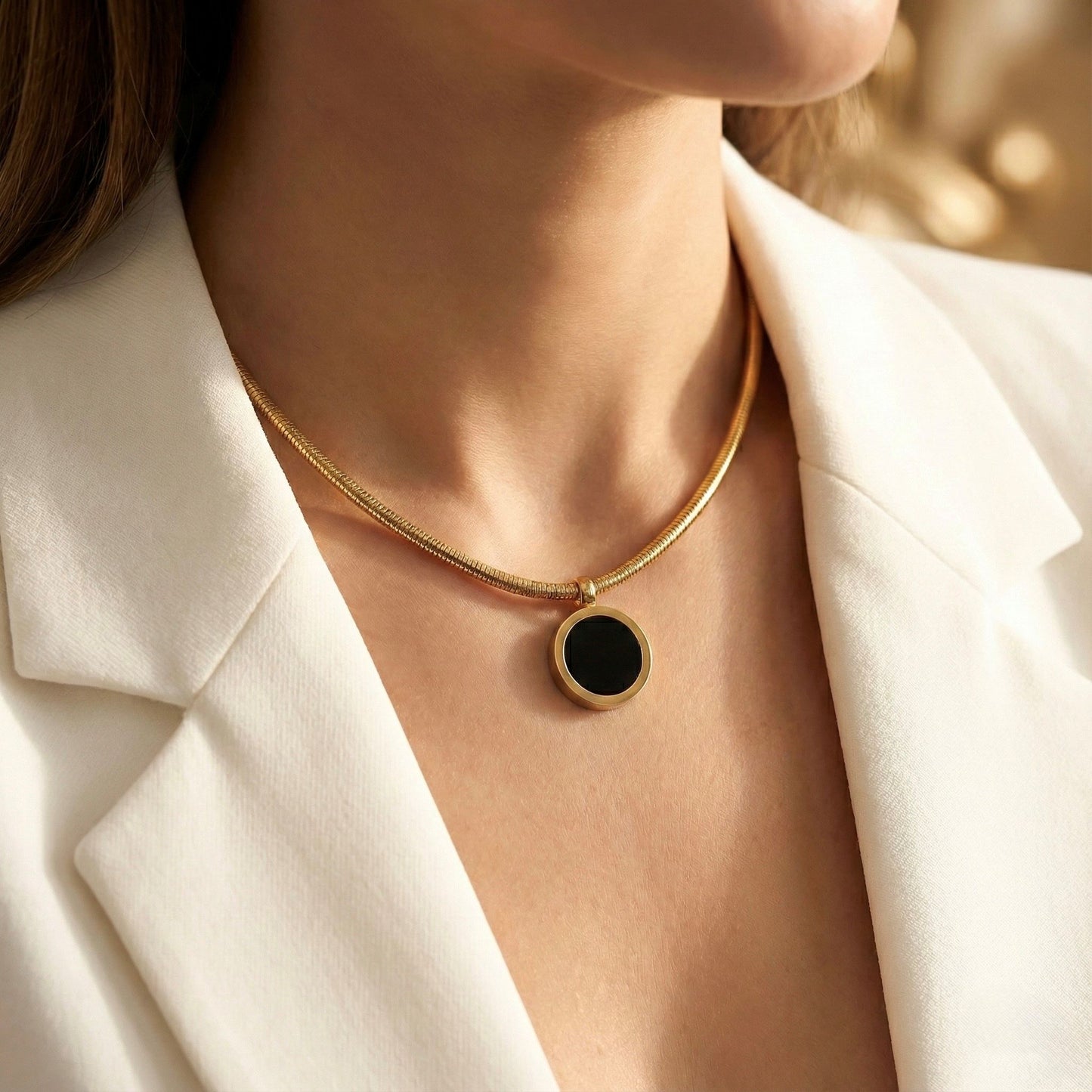 Reversible Mother of Pearl Magnetic 18k Gold Plated Choker