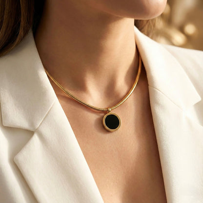 Reversible Mother of Pearl Magnetic 18k Gold Plated Choker