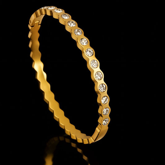 Scalloped Crystal Gold 18k Gold Plated Bangle Bracelet